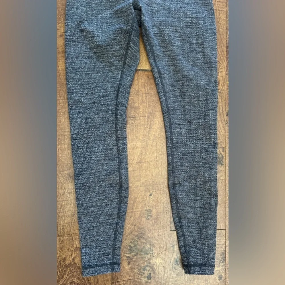 Lululemon Womens Wunder under variegated knit high waisted tights/ leggings Sz 8